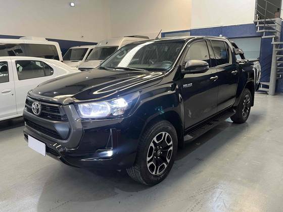 TOYOTA HILUX 2.8 D-4D TURBO DIESEL CD POWER PACK 4X4 MANUAL